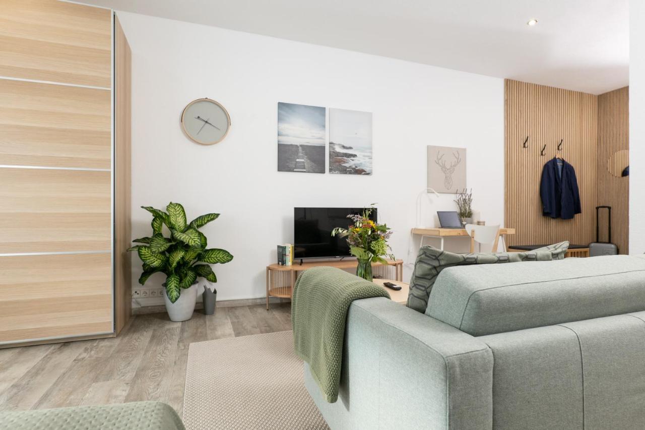 Apart4Me Scandi Apartment Geislingen Zentral Mit Parkplatz Geislingen an der Steige Exteriér fotografie